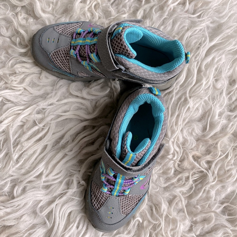 Merrell Girls hiking books. Size 12 Waterproof